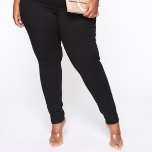 Black Skinny Pants Fashion Nova NWT